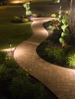 Have your outdoor landscape lighting installed by professional lighting contractors in Rochester New York (NY)